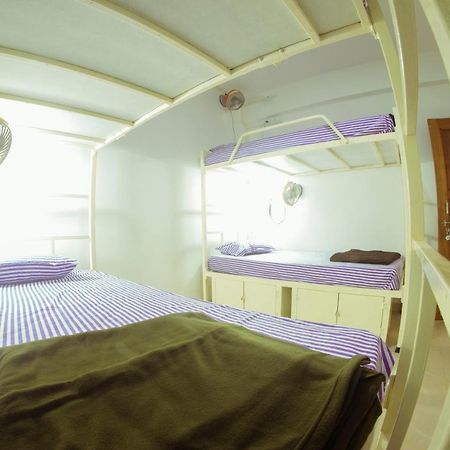Bonds Hostel 坎多林 外观 照片