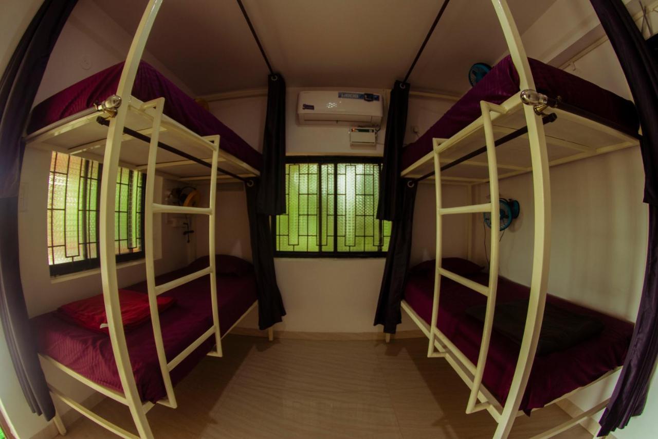 Bonds Hostel 坎多林 外观 照片