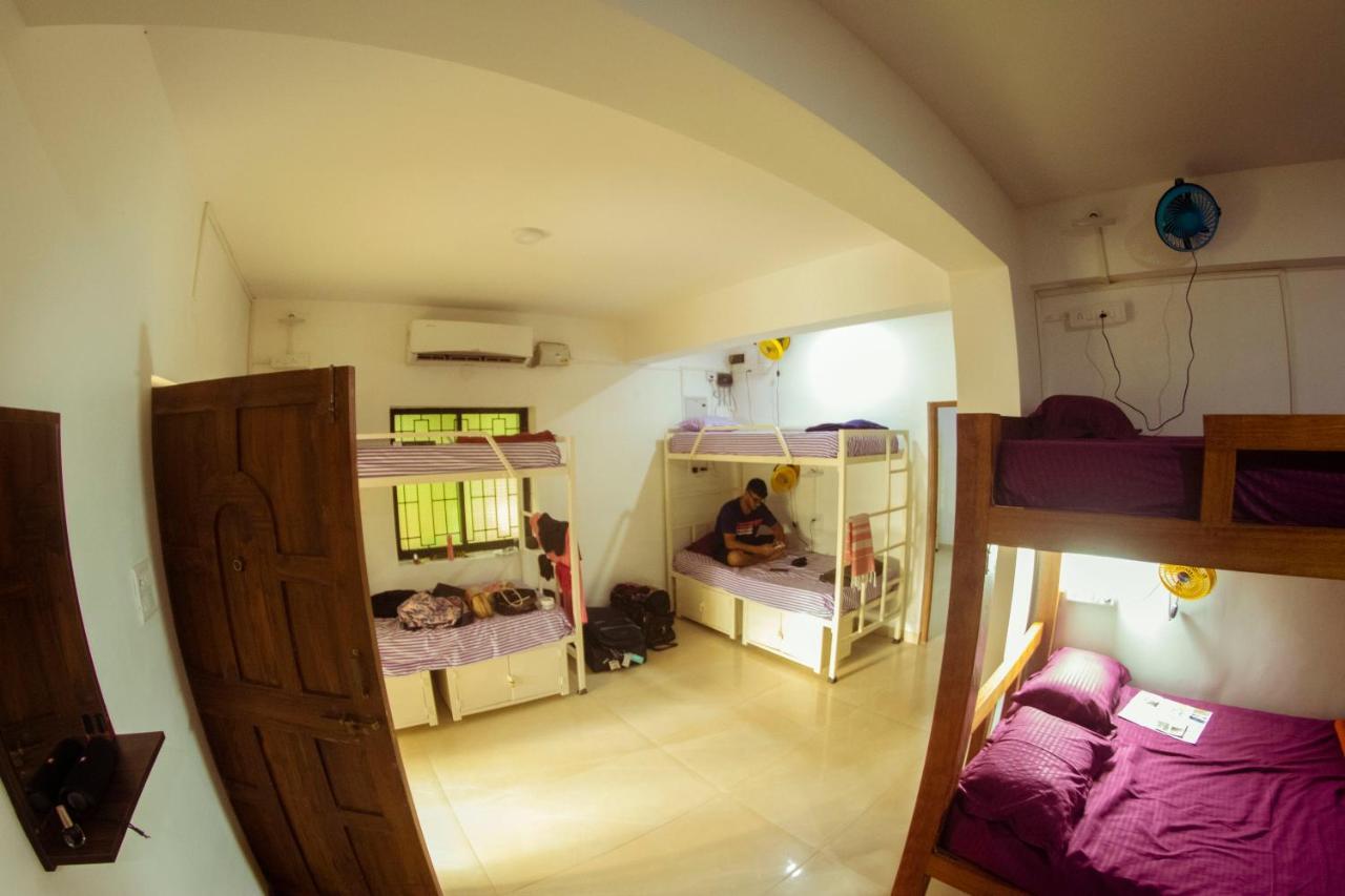 Bonds Hostel 坎多林 外观 照片