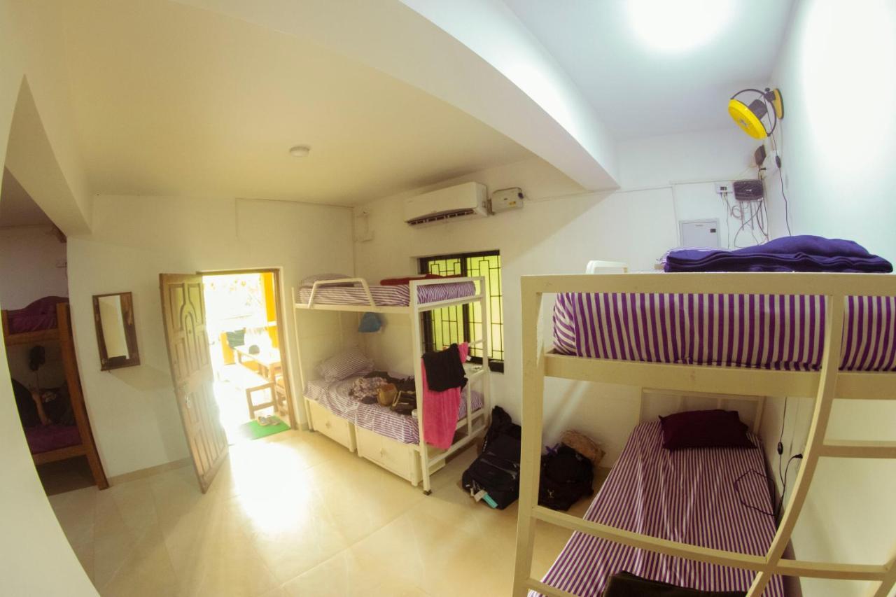 Bonds Hostel 坎多林 外观 照片